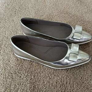 COLE HAAN Zero grand memory foam silver ballet flats